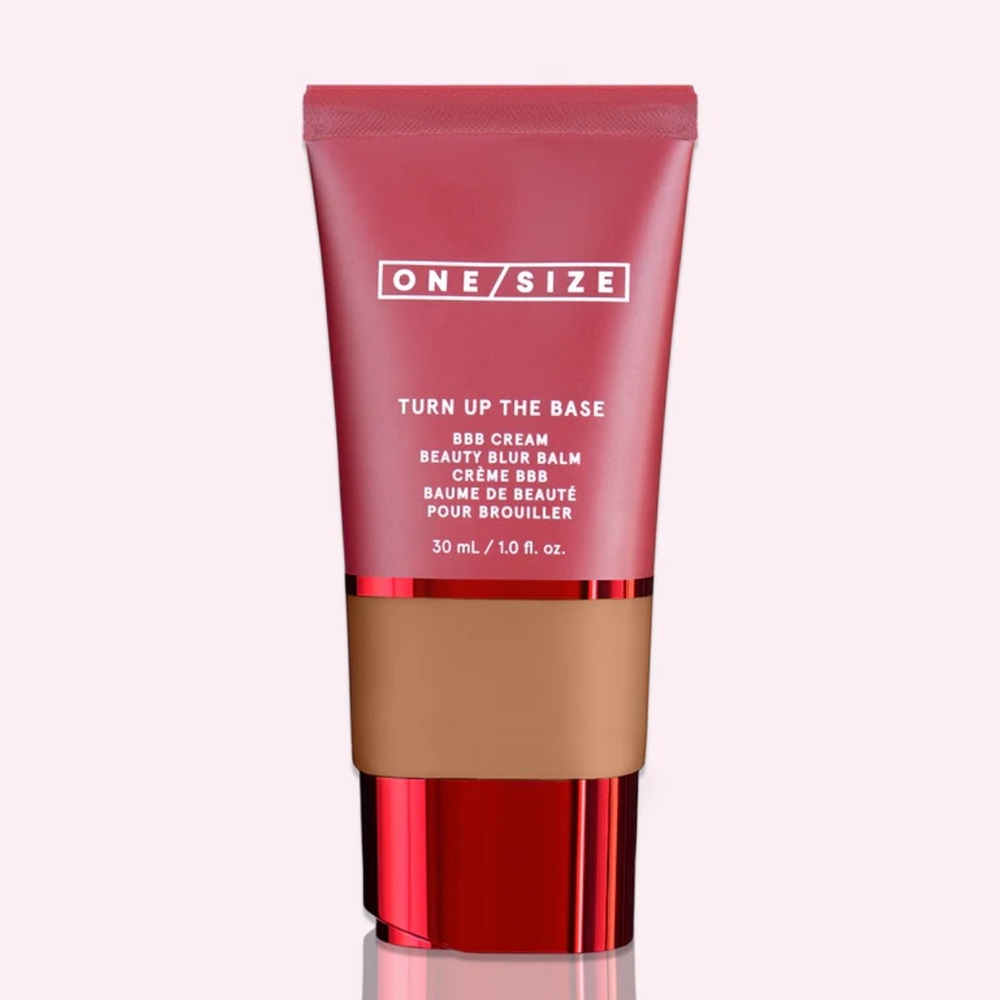 Turn Up the Base Blurring Foundation (Dark 1)